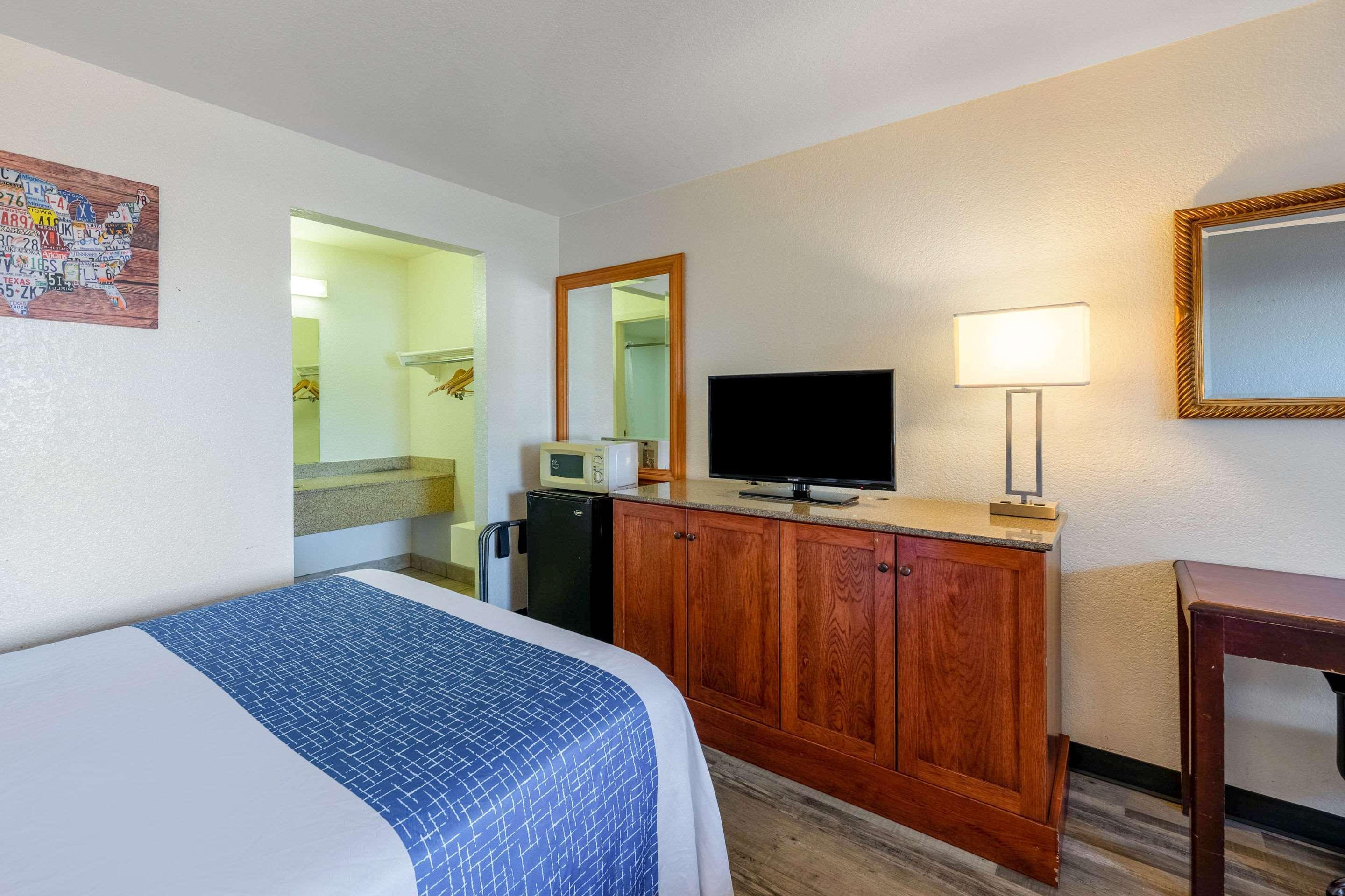 Econo Lodge Phoenix North I-17 Eksteriør billede