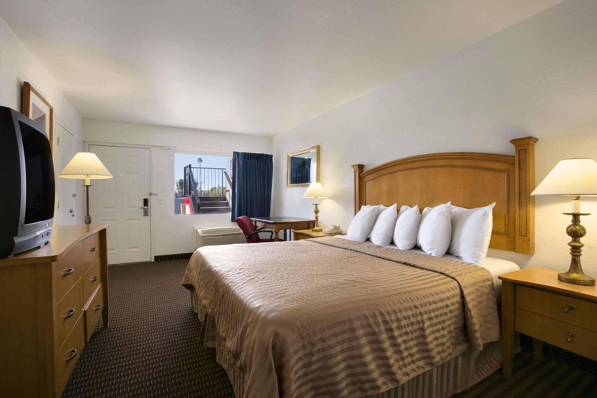 Econo Lodge Phoenix North I-17 Eksteriør billede